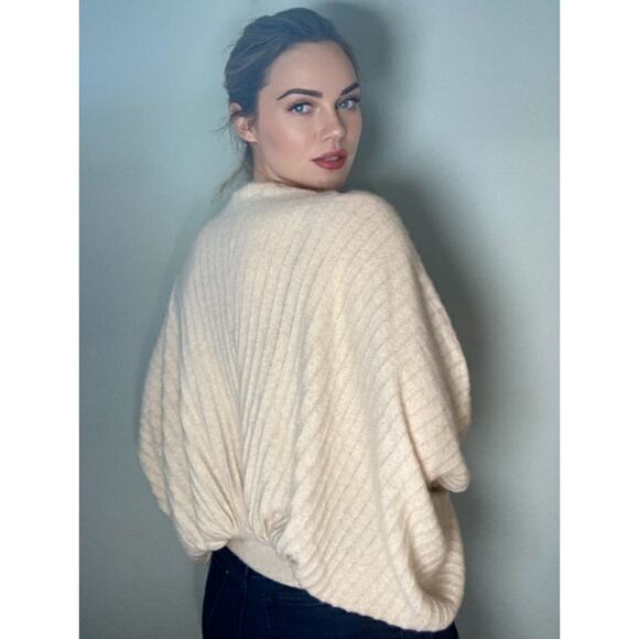 Twelfth Street Cynthia Vincent Cashmere Shrug Luxury Neutral Sweater Knit ~ Sz L - Picture 3 of 12